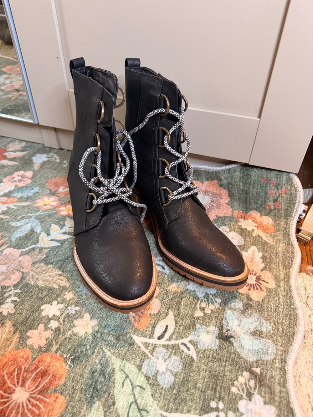 Arider Girl Black Lace-Up Boots with Contrast Welt